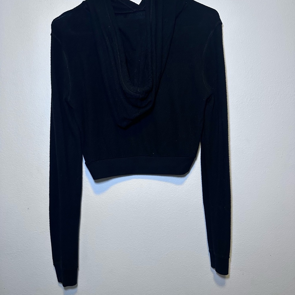 ALO Yoga Black Cropped Long Sleeve Hoodie